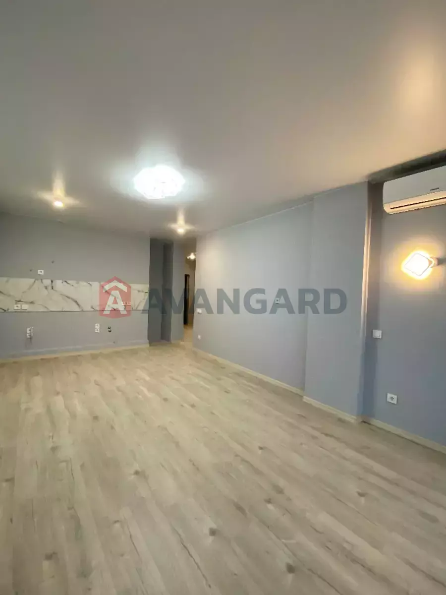 1 ����. ��������, 30/-/- ��. �., 17/24 ���� ���� 2