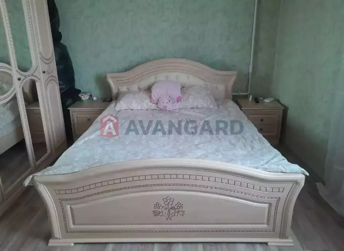 2 ��. ��������, 60/-/9 ��. �., 4/5 ������ ���� 12