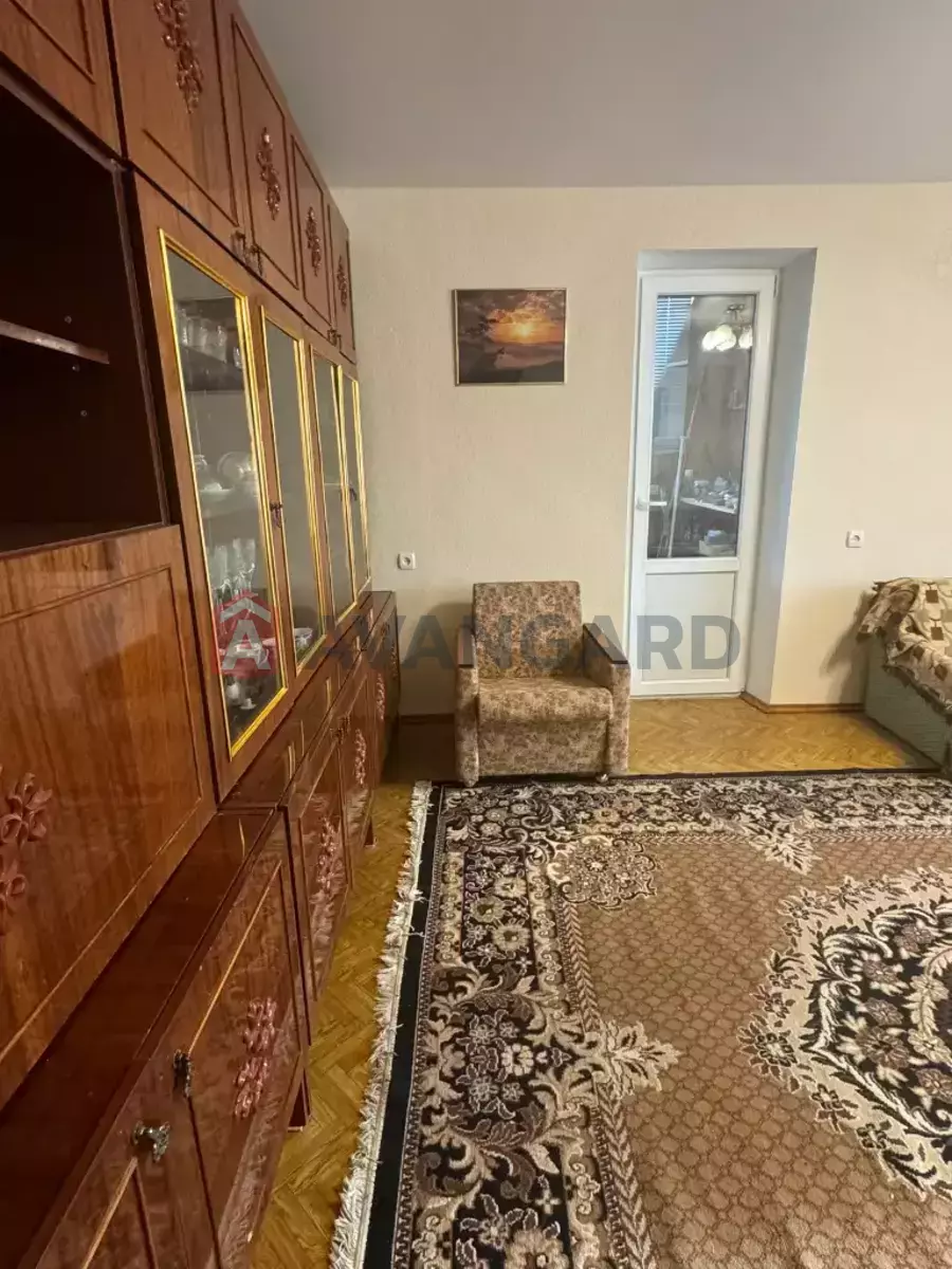 1 . , 40/-/- . ., 8/9   18