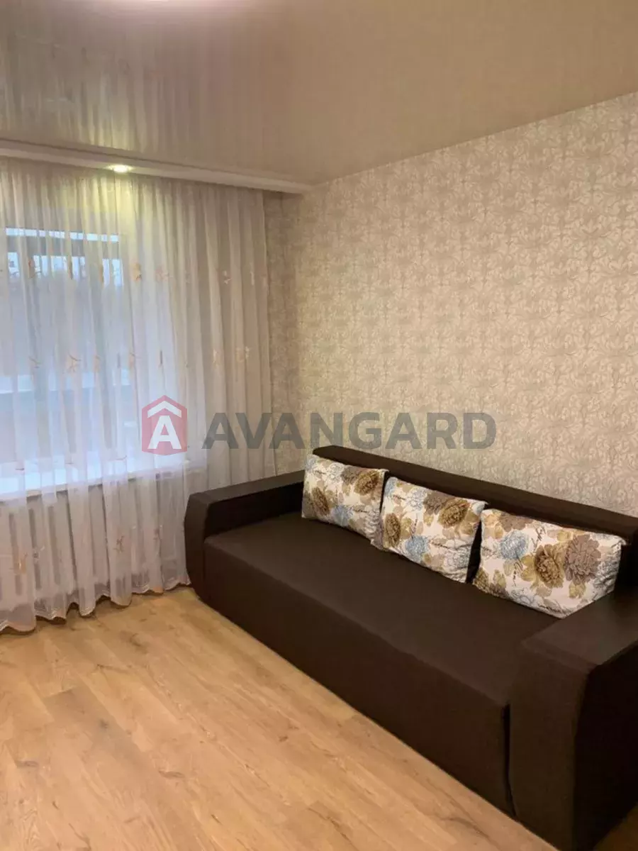 1 . , 37/-/8 . ., 5/9   8