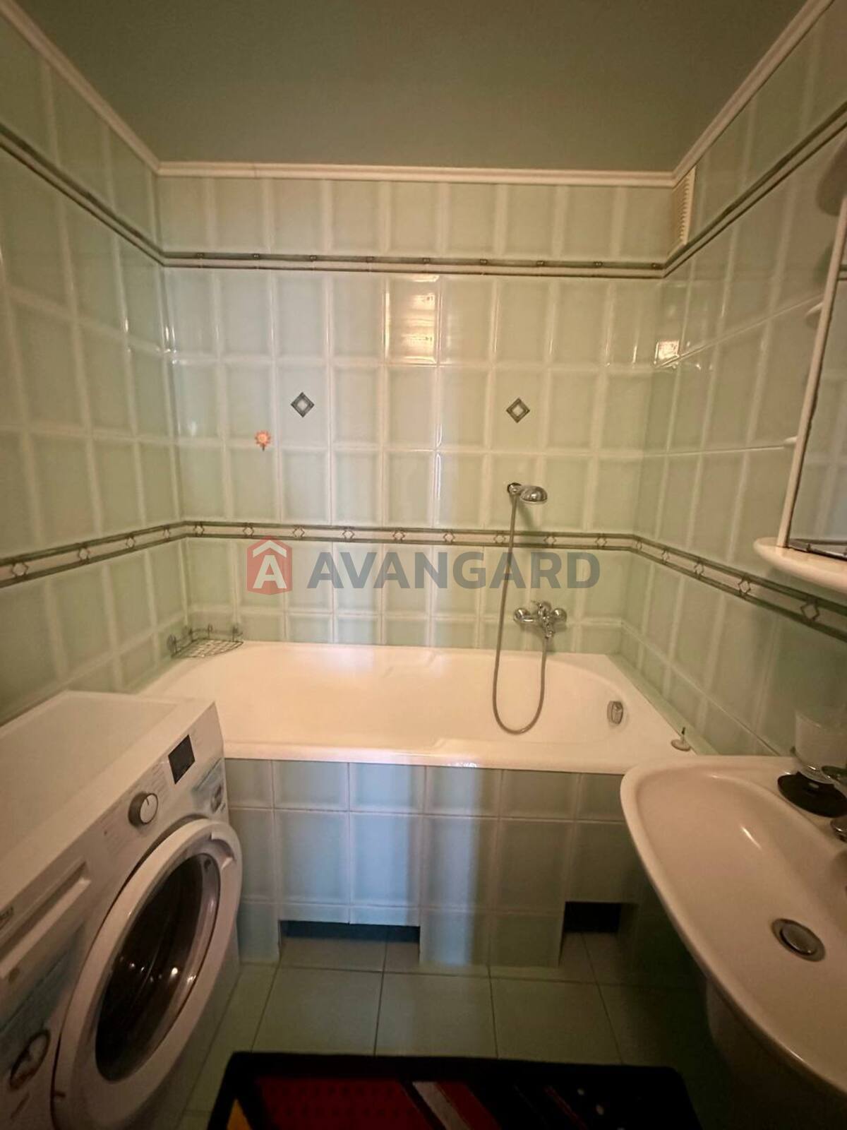 3 ��. ��������, 80/60/24 ��. �., 5/10 ������ ���� 3