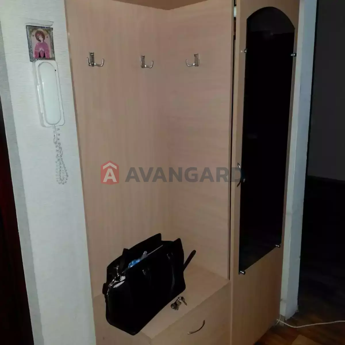 3 ��. ��������, 57/30/8 ��. �., 7/9 ������ ���� 3