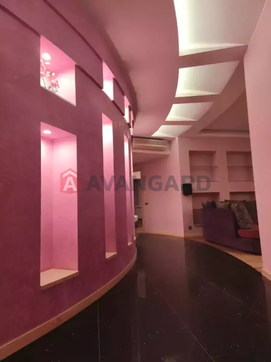 4 ��. ��������, 240/140/25 ��. �., 6/13 ������ ���� 20