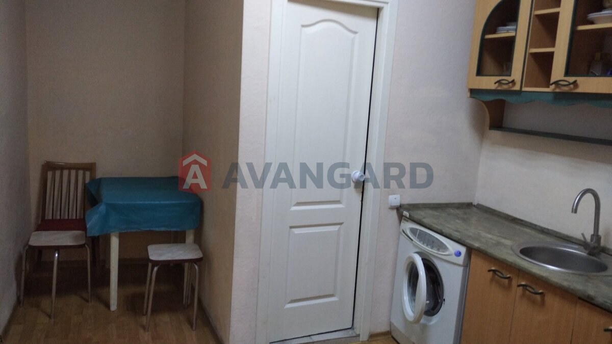 1 ��. ��������, 40/-/10 ��. �., 1/2 ������ ���� 3