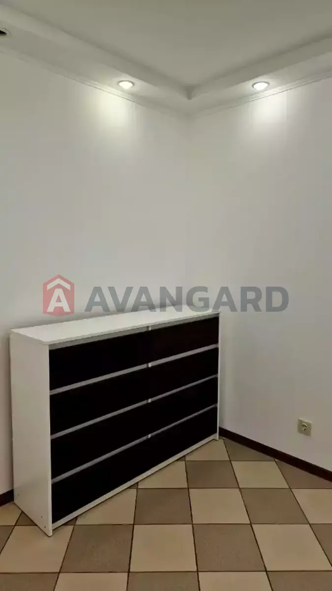 3 ����. ��������, 53/45/6 ��. �., 1/5 ���� ���� 19