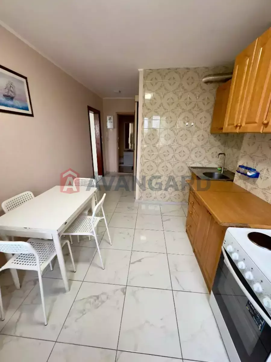 1 ��. ��������, 41/20/9 ��. �., 7/12 ������ ���� 6