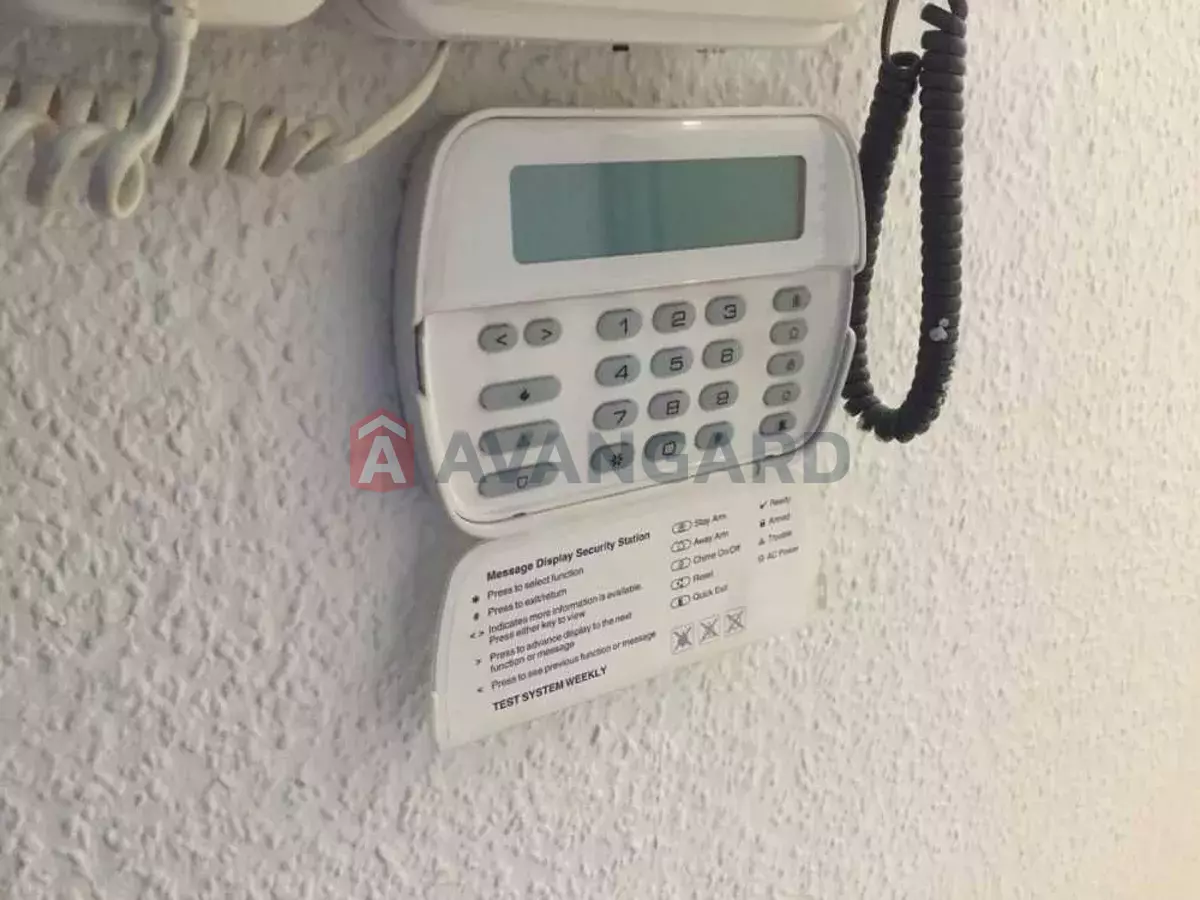 3 ����. ��������, 104/-/34 ��. �., 2/3 ���� ���� 9