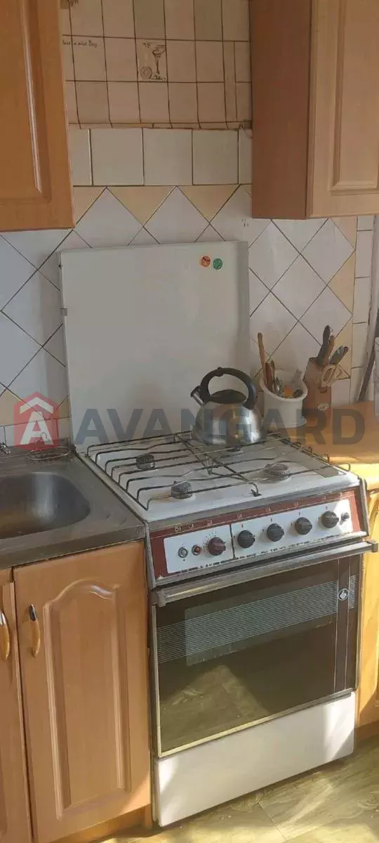 2 . , 46/-/6 . ., 9/9   1