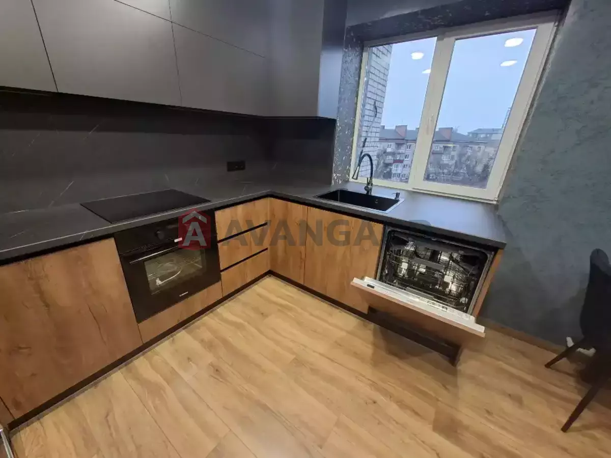 2 ��. ��������, 52/-/15 ��. �., 7/14 ������ ���� 1