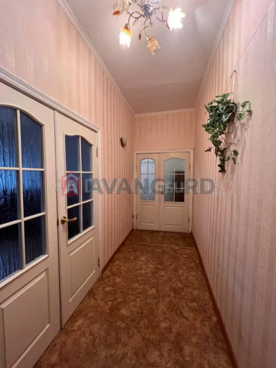 1 ��. ��������, 90/-/10 ��. �., 4/5 ������ ���� 13