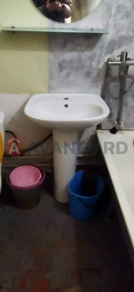 1 ����. ��������, 30/-/8 ��. �., 4/16 ���� ���� 4