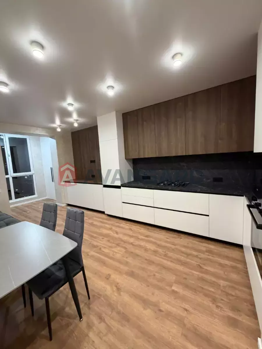 2 ����. ��������, 53/-/- ��. �., 10/10 ���� ���� 3