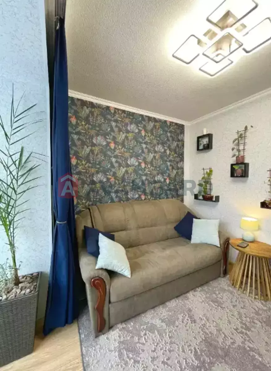 1 ����. ��������, 35/18/6 ��. �., 4/9 ���� ���� 8