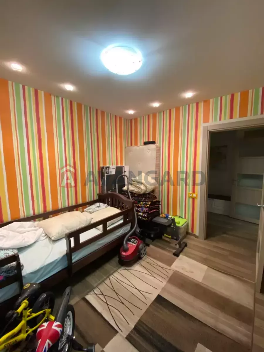 4 . , 83/-/10 . ., 2/10   11