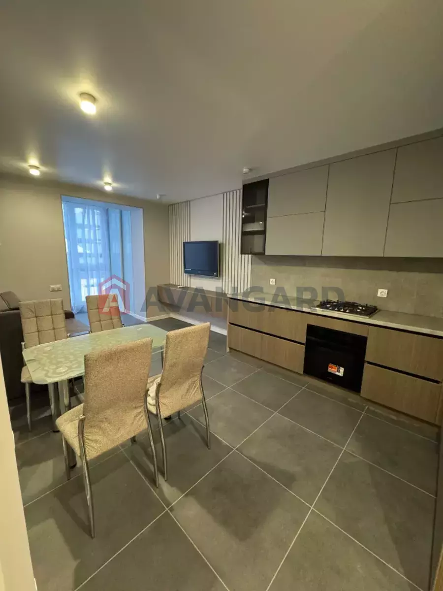 2 ��. ��������, 53/-/- ��. �., 3/10 ������ ���� 1