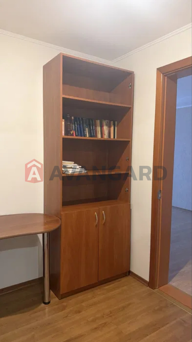 2 ��. ��������, 66/-/30 ��. �., 1/9 ������ ���� 4