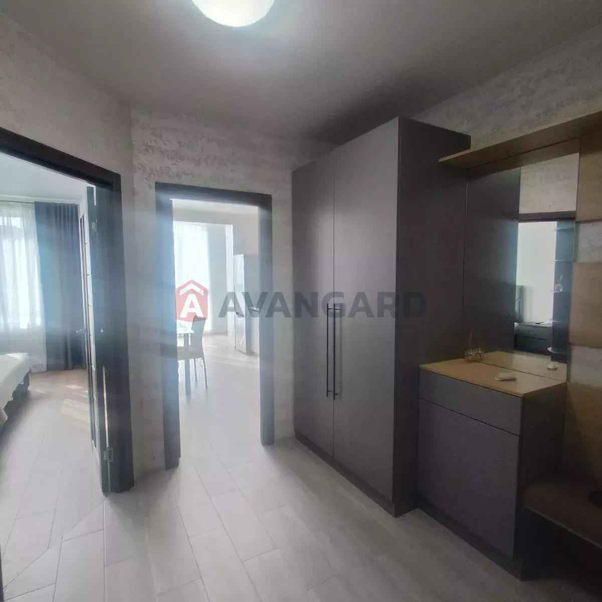 1 ��. ��������, 44/-/7 ��. �., 9/10 ������ ���� 4