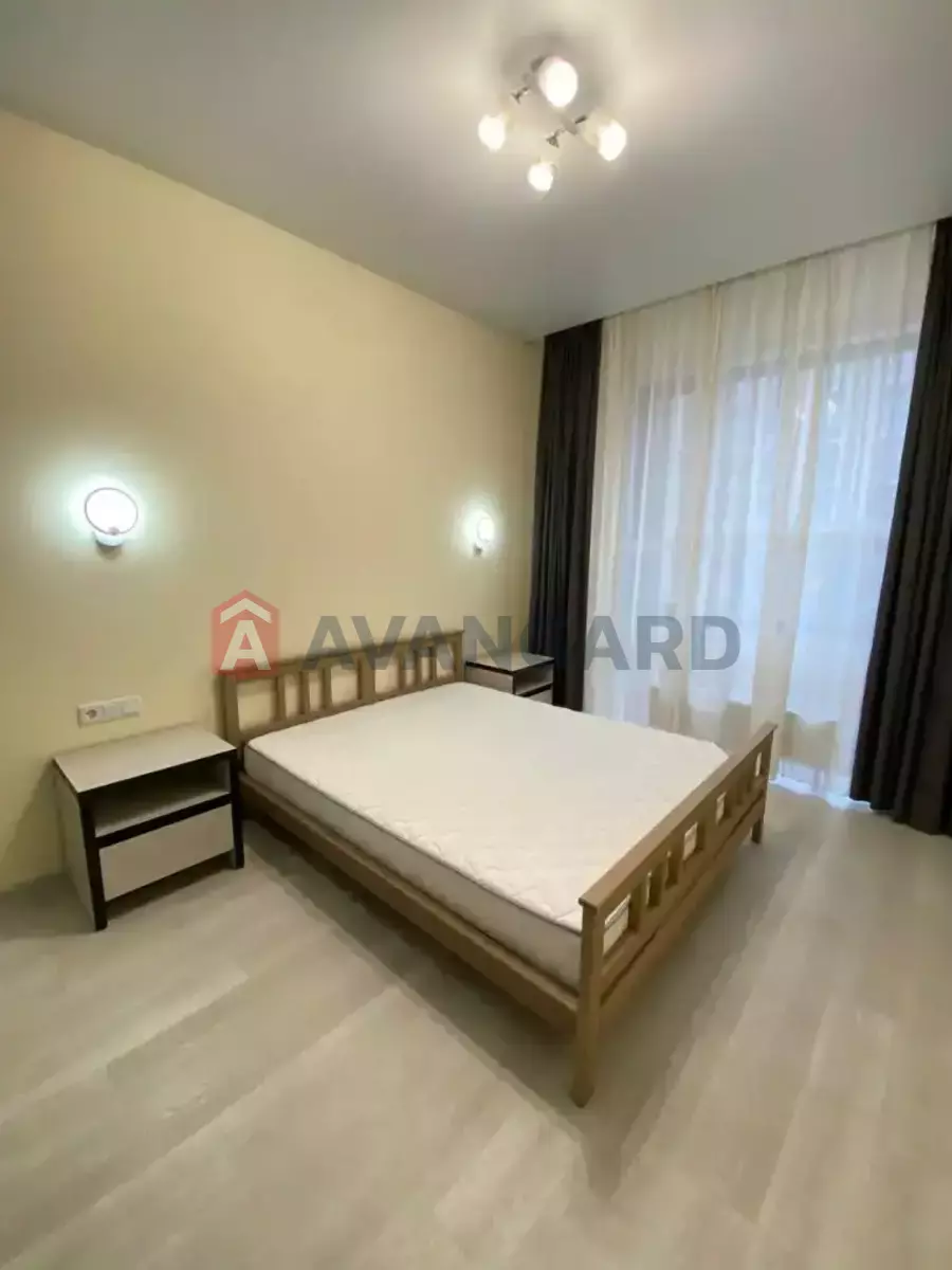 2 ��. ��������, 57/-/- ��. �., 8/12 ������ ���� 8