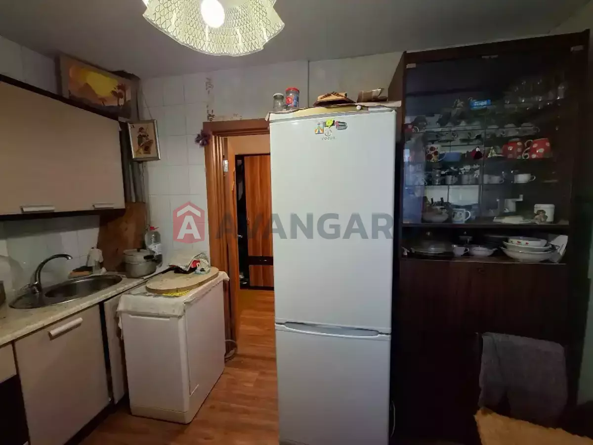 2 ��. ��������, 49/-/- ��. �., 1/9 ������ ���� 4