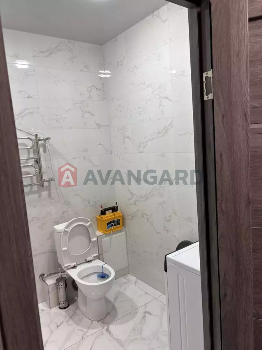 2 ����. ��������, 46/-/20 ��. �., 8/10 ���� ���� 19