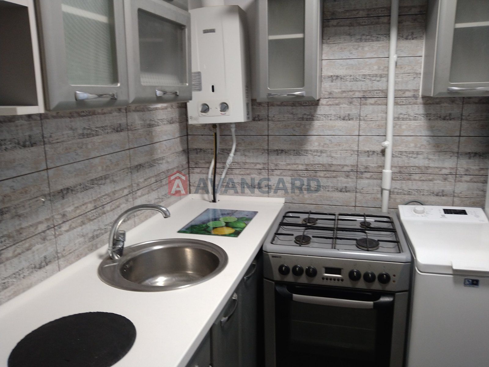 1 ��. ��������, 30.5/-/5.9 ��. �., 3/5 ������ ���� 6