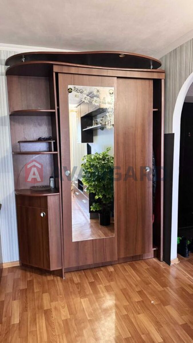 1 ����. ��������, 30/-/5 ��. �., 9/9 ���� ���� 5