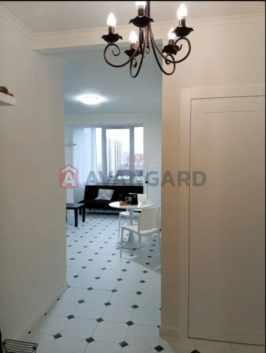 1 ��. ��������, 40/-/15 ��. �., 6/11 ������ ���� 10