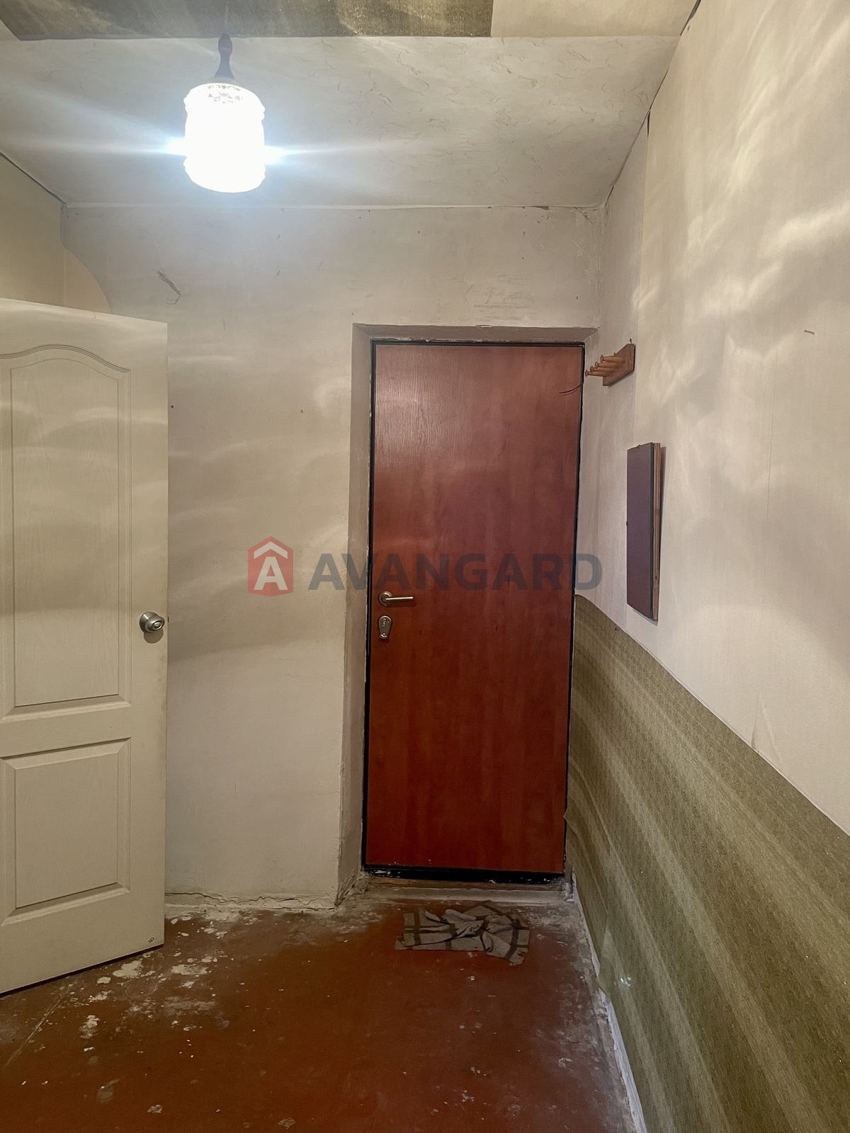 1 ��. ��������, 33/12/6 ��. �., 9/9 ������ ���� 5