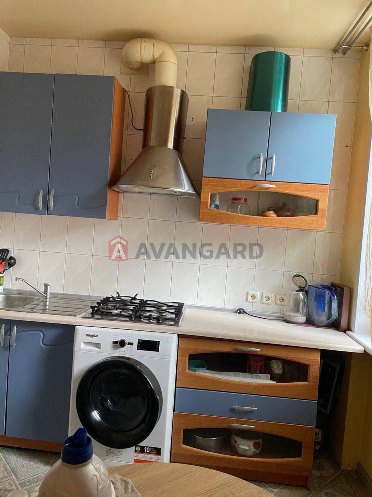 3 ��. ��������, 75/51/8 ��. �., 1/5 ������ ���� 9