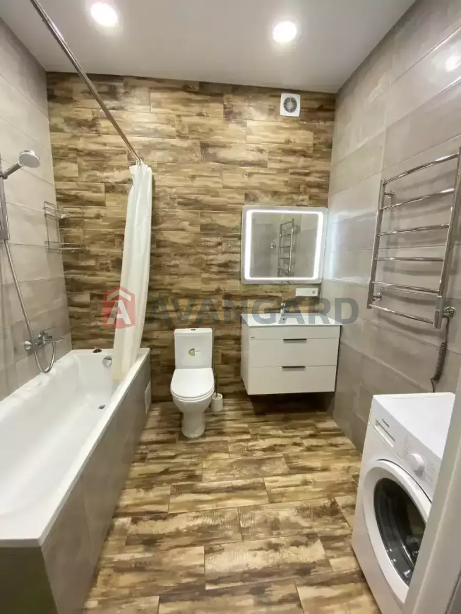 2 ��. ��������, 57/-/- ��. �., 8/12 ������ ���� 12