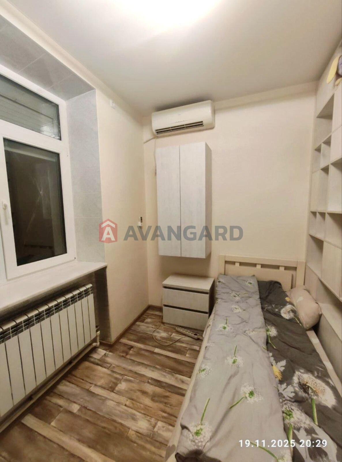 2 . , 52/-/7 . ., 3/3   3