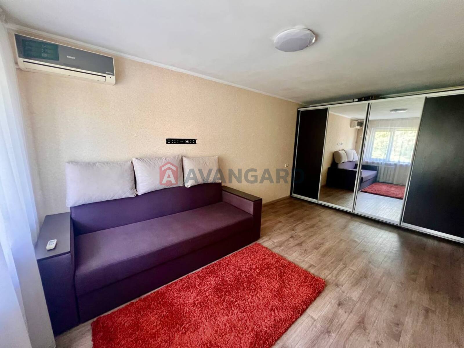 1 ����. ��������, 30/18/7 ��. �., 3/5 ���� ���� 1