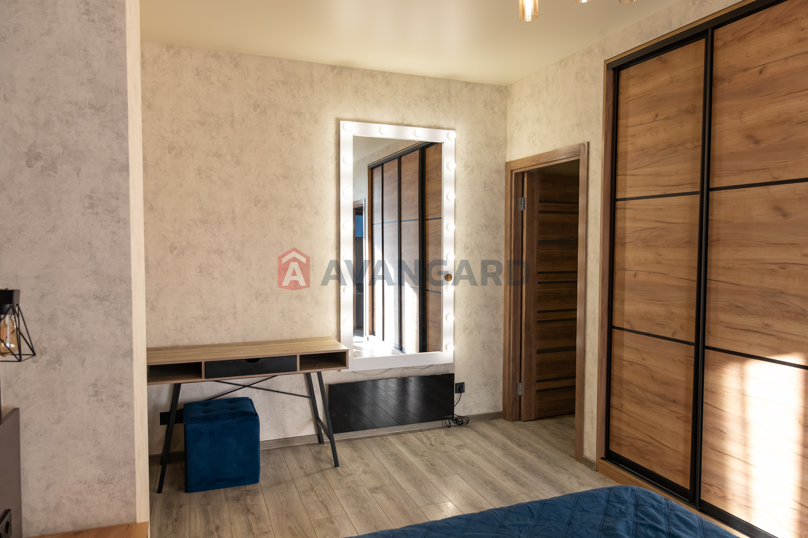 1 ��. ��������, 45/-/- ��. �., 8/22 ������ ���� 9