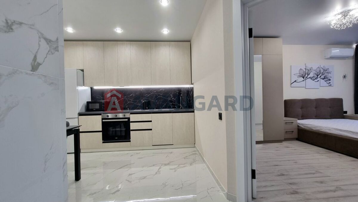 2 ��. ��������, 51/-/10 ��. �., 11/18 ������ ���� 2