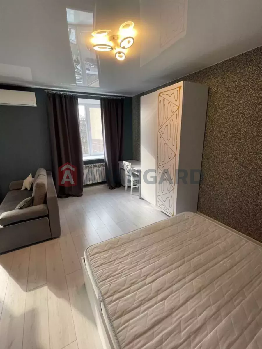 1 ��. ��������, 55/-/12 ��. �., 4/12 ������ ���� 7