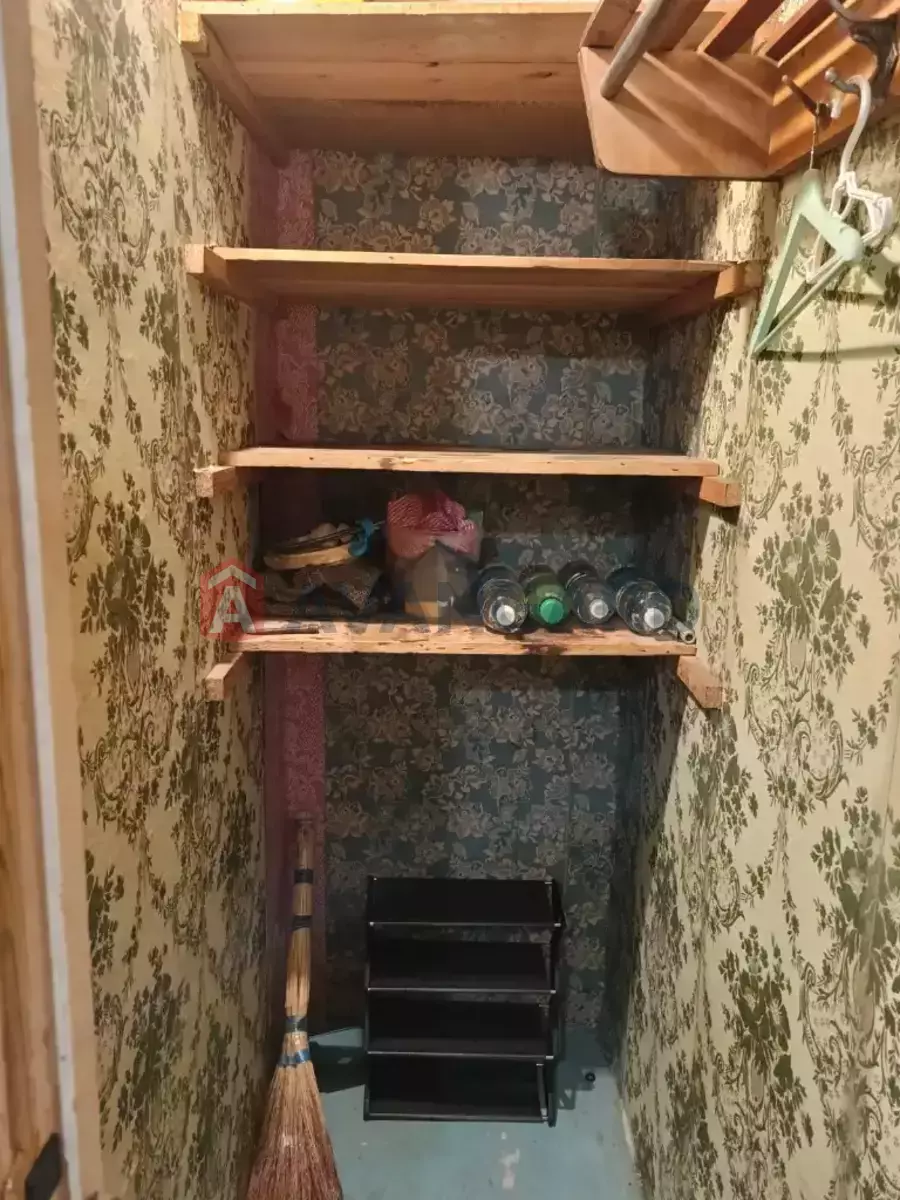 1 ��. ��������, 44/30/8 ��. �., 5/12 ������ ���� 4