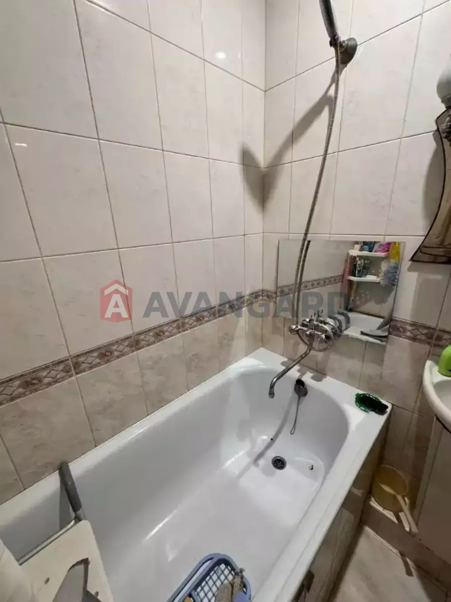 3 ��. ��������, 70/18/10 ��. �., 10/10 ������ ���� 8