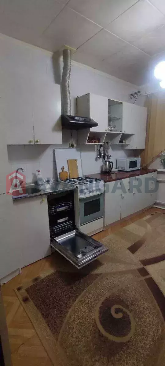 3 ��. ��������, 64/-/12 ��. �., 10/10 ������ ���� 1