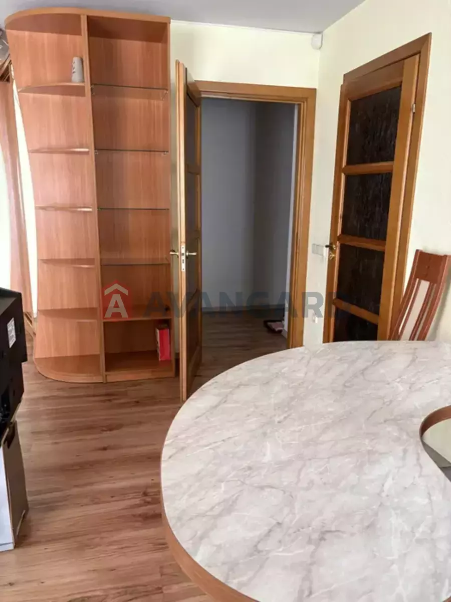 1 ����. ��������, 45/-/37 ��. �., 3/9 ���� ���� 8