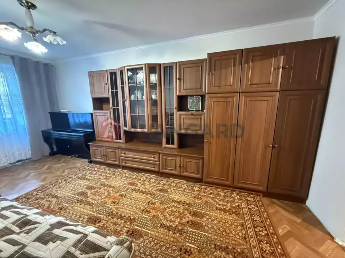 2 ��. ��������, 52/36/8 ��. �., 3/9 ������ ���� 1