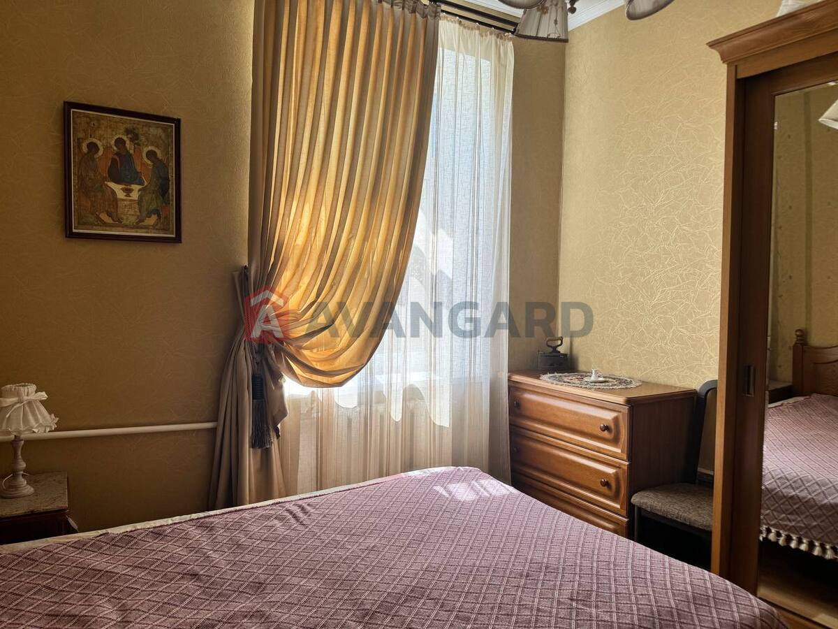 3 ����. ��������, 65/40/8 ��. �., 2/2 ���� ���� 5