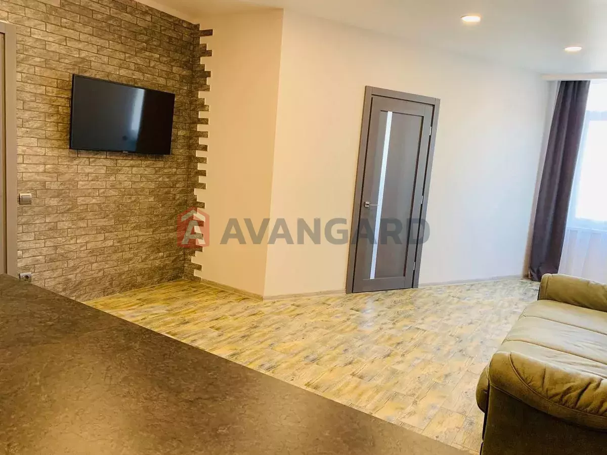 1 ����. ��������, 52/-/20 ��. �., 14/19 ���� ���� 12