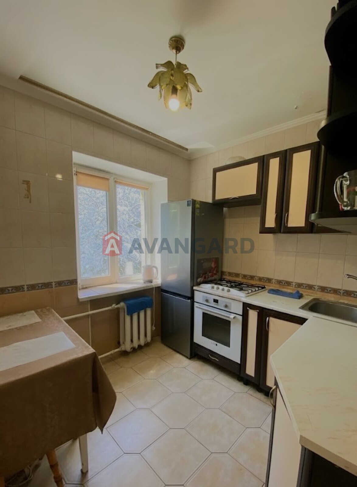 1 ��. ��������, 46/-/- ��. �., 2/5 ������ ���� 2