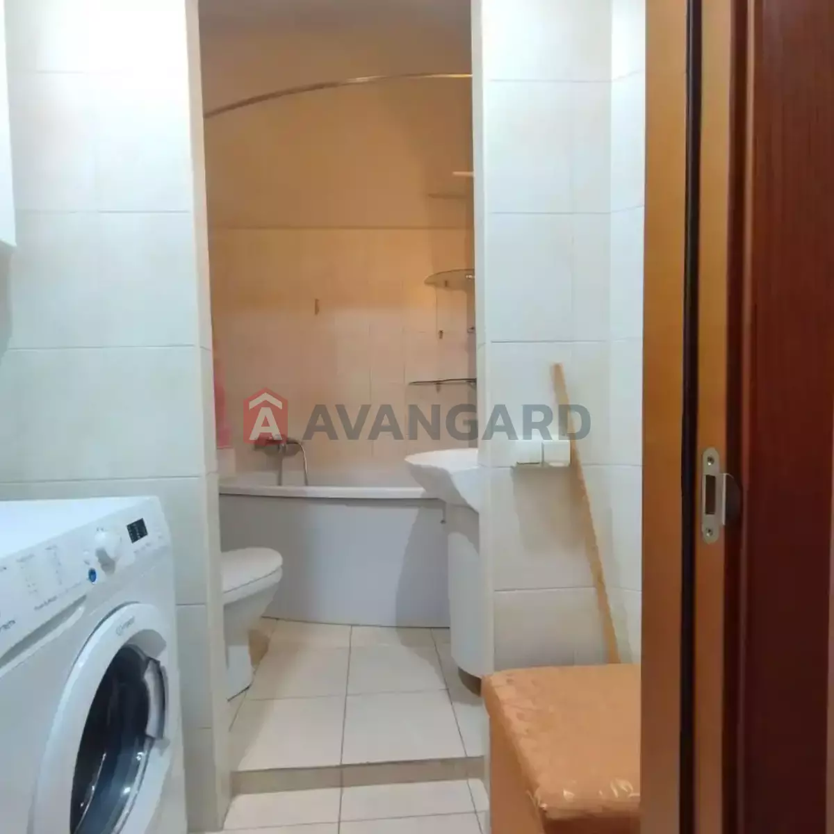 2 ��. ��������, 45/-/- ��. �., 2/3 ������ ���� 13