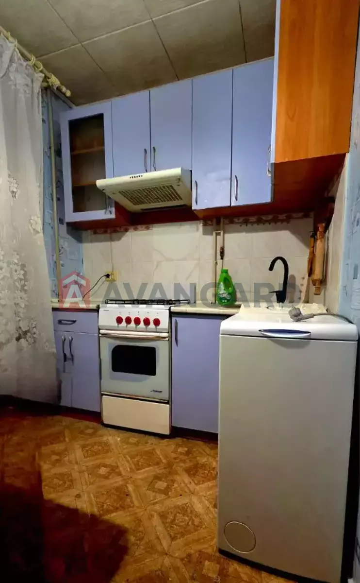 2 ��. ��������, 48/-/7 ��. �., 9/9 ������ ���� 2