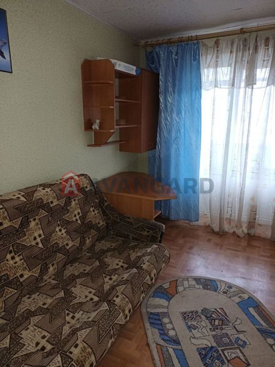 3 . , 60/-/8 . ., 7/9   4