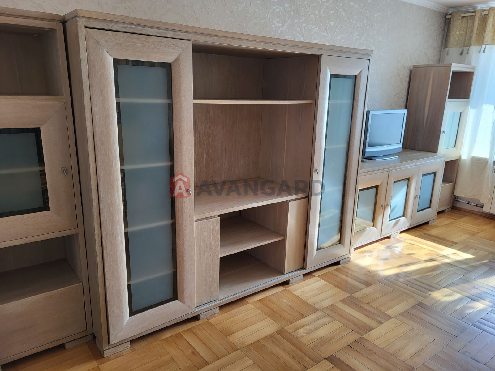 2 ����. ��������, 54/-/9 ��. �., 10/12 ���� ���� 3