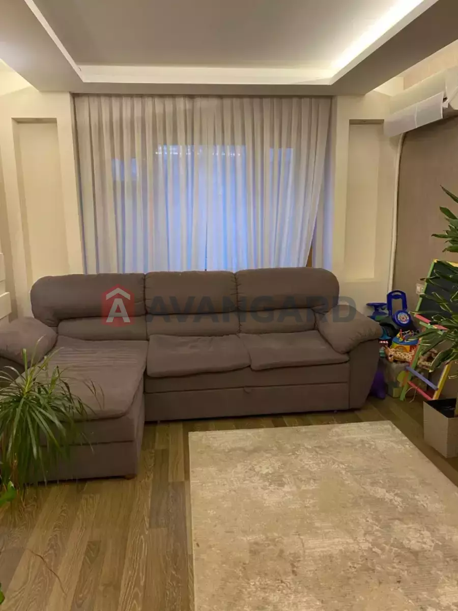 4 . , 83/-/10 . ., 2/10   7