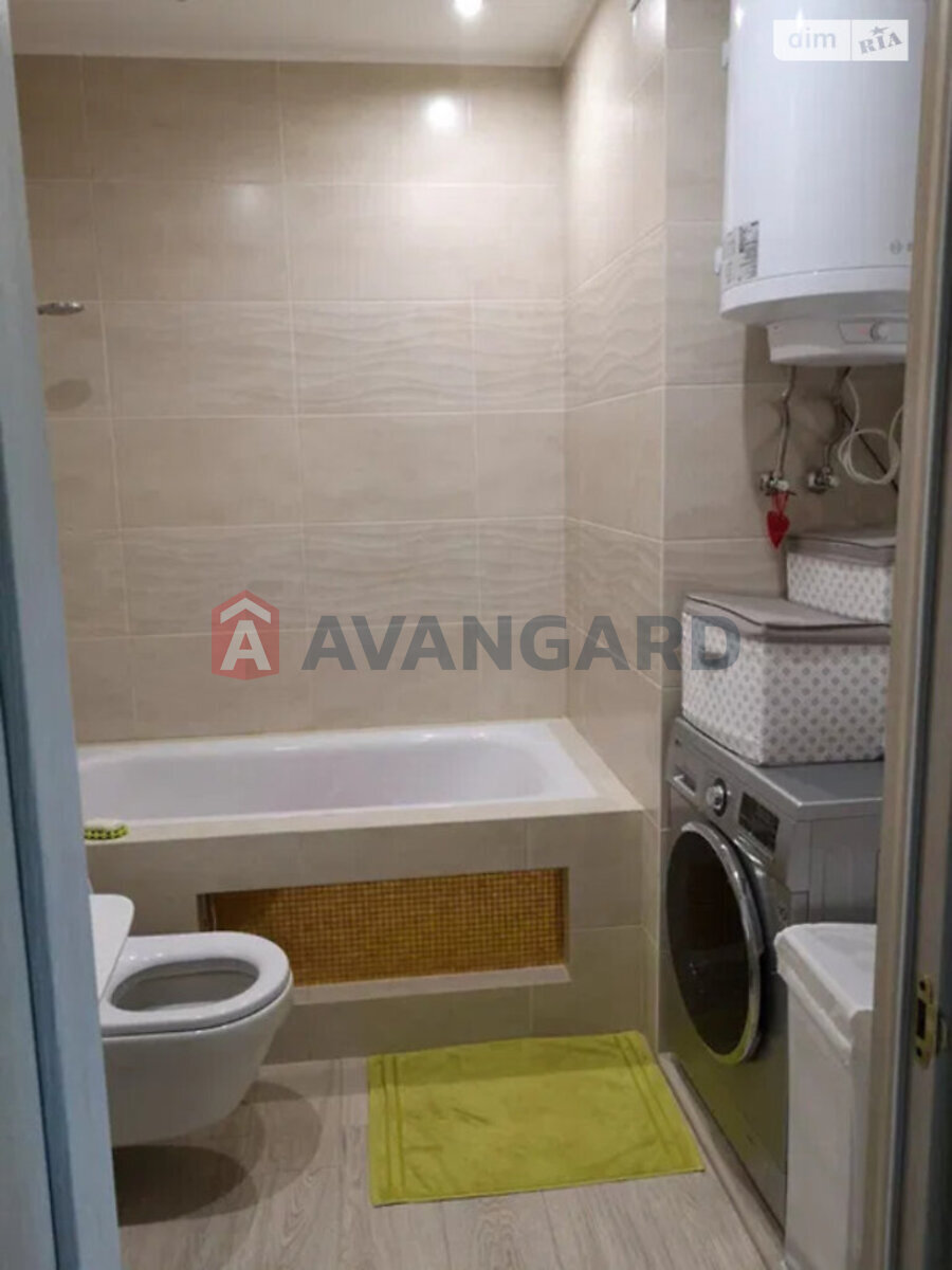 1 ��. ��������, 31/-/- ��. �., 3/17 ������ ���� 6