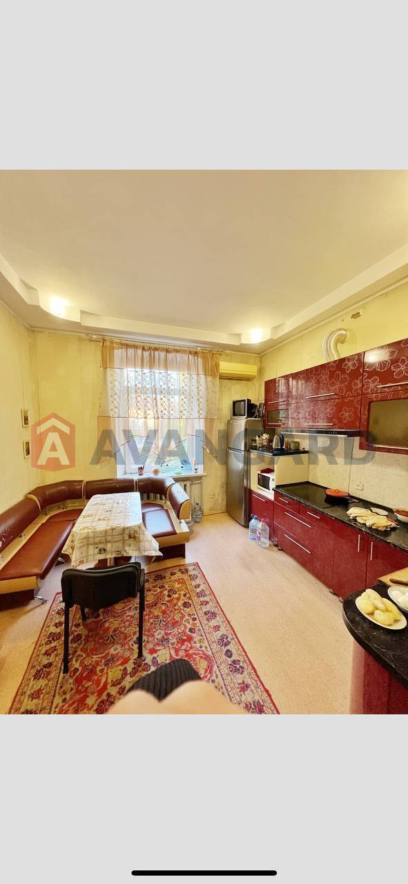 1 ����. ��������, 49/28/10 ��. �., 2/2 ���� ���� 4